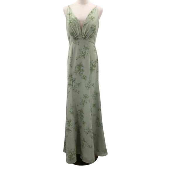 Elegant Floral Maxi Dress in Light Green/ Sage Green Size 8 - Picture 3 of 9